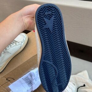 New sole golden goose.